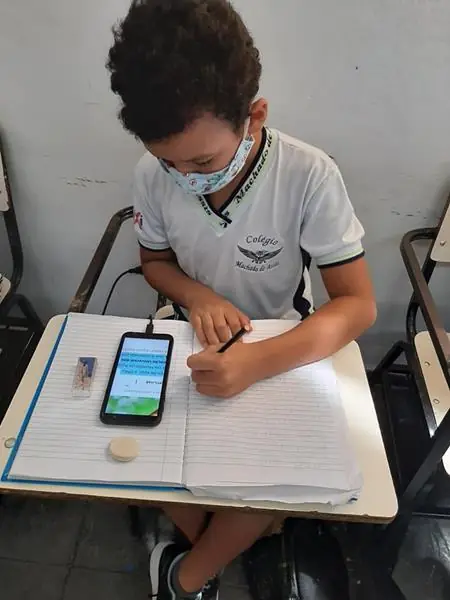 Alunos do 4° Ano – Pesquisa na aula de História – foto 9