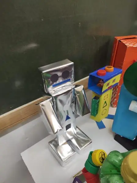 Alunos do 5º ano – Trabalhando sólidos geométricos – foto 8