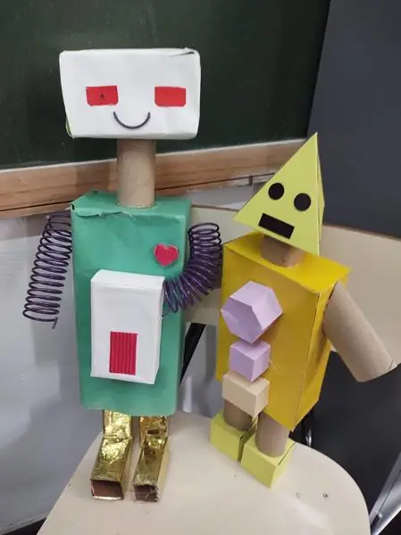 Alunos do 5º ano – Trabalhando sólidos geométricos – foto 12