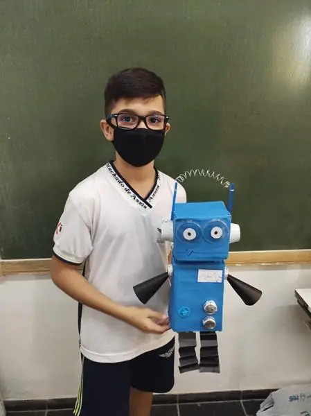 Alunos do 5º ano – Trabalhando sólidos geométricos – foto 21