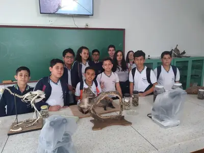 Visitas: Feira de Ciências e Laboratórios da Unifatea – Fundamental II – foto 1